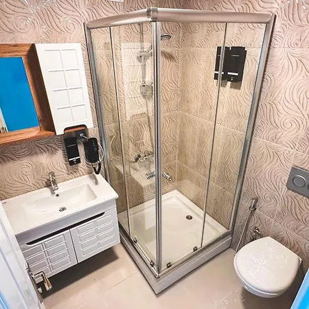 Hotel Camlica 2*